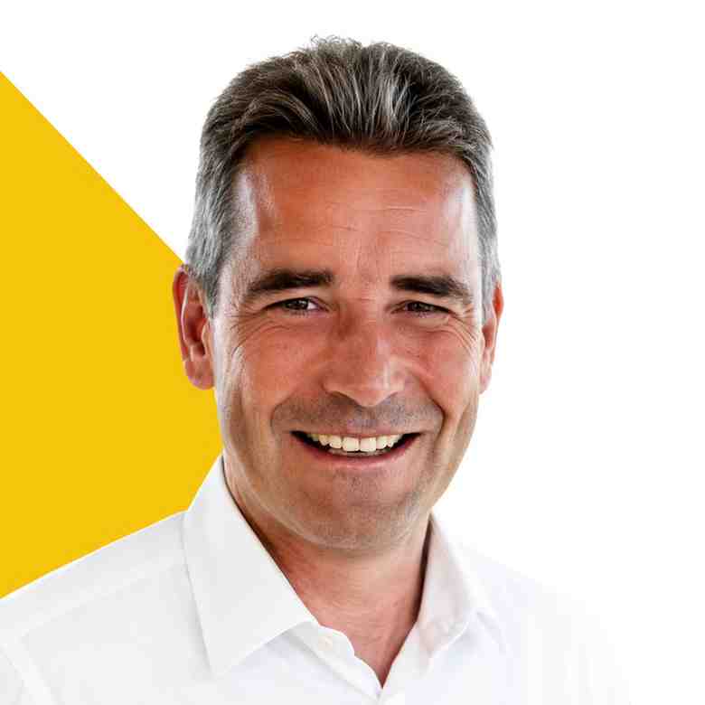 Dr. Stephan Schill
